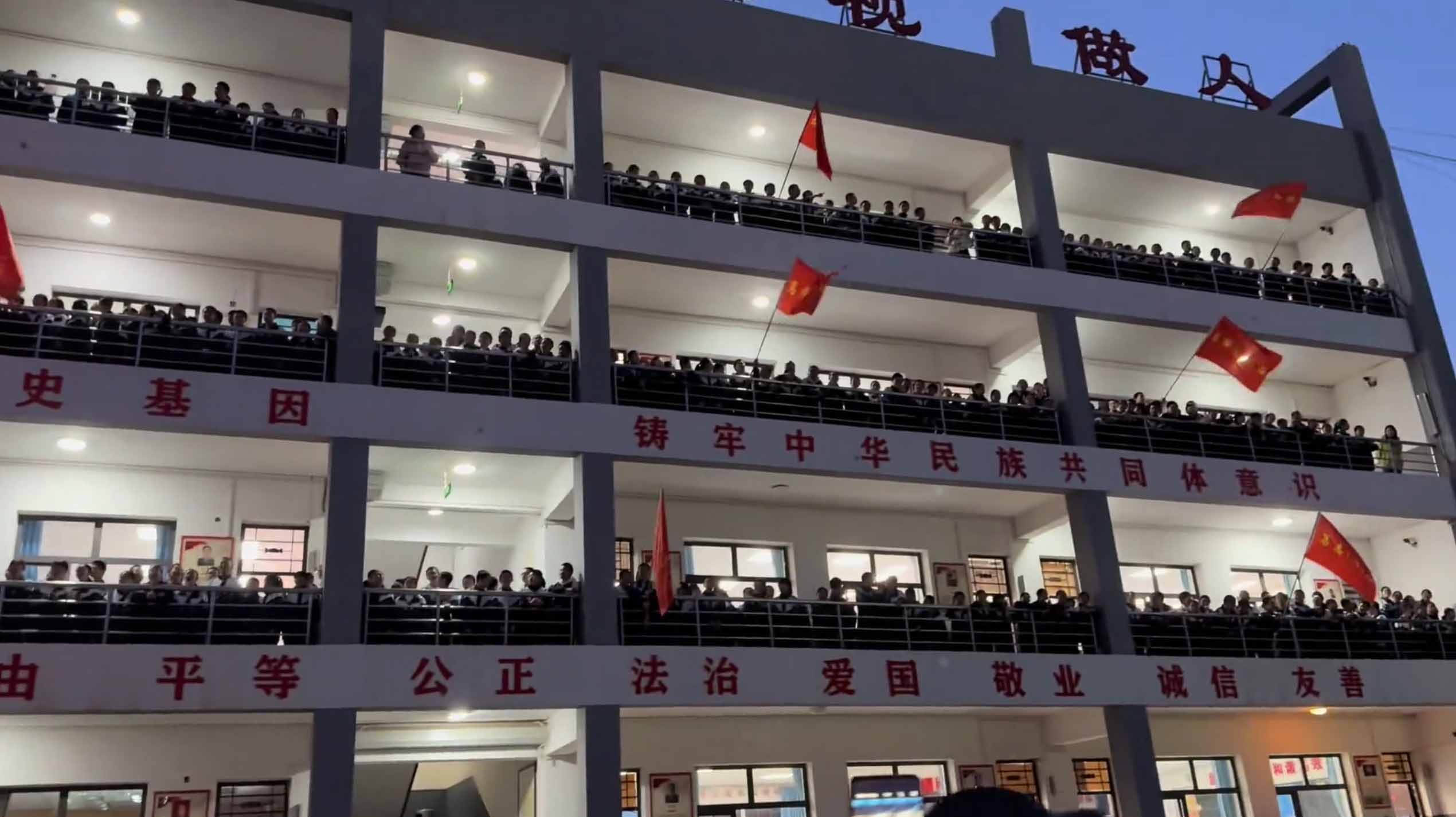 C77C978B20EB31DBEA0ECFAB08DC8D38 ����.jpg