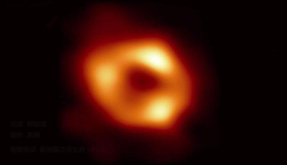天文学家公布银河系中心黑洞的首张照片.jpg